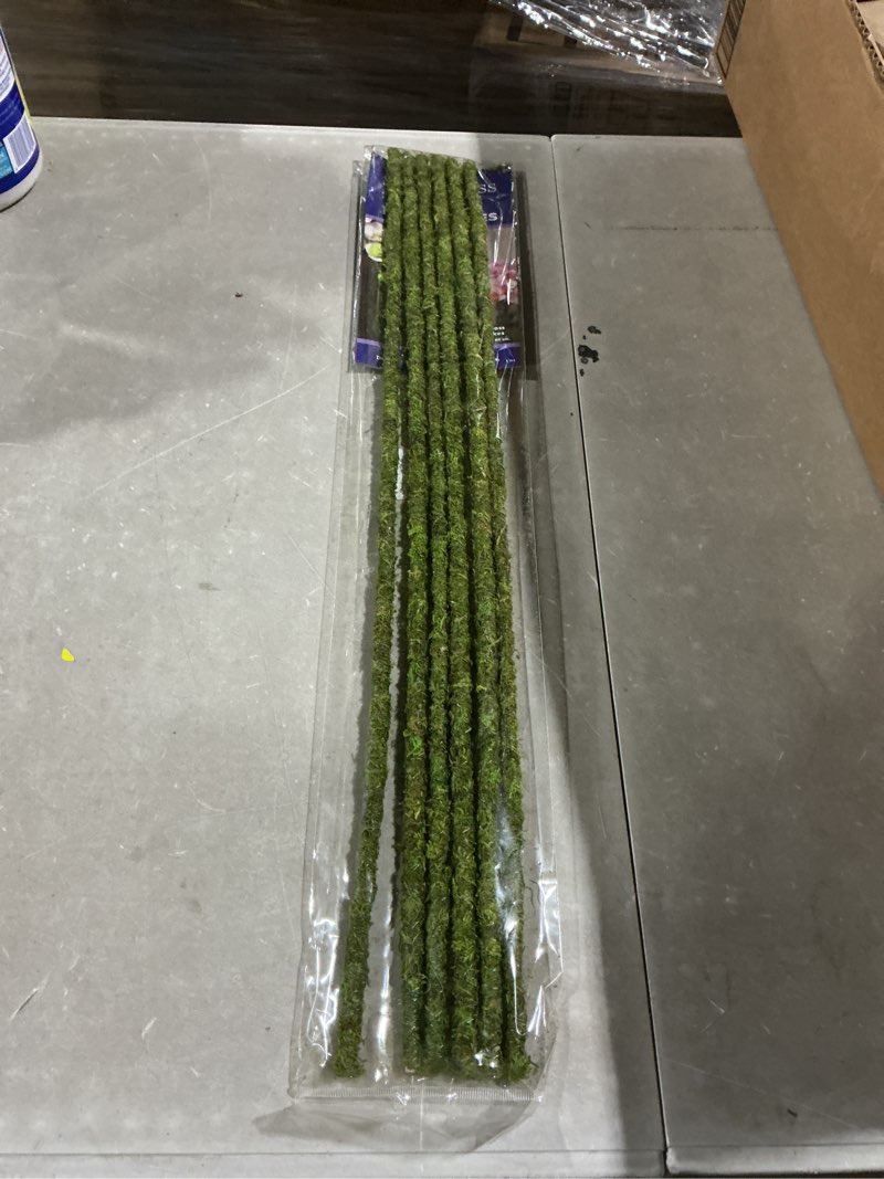 Condition photo showing Good Condition for supermoss (22051) moss stakes preserved, fresh green, 24" (6 pack) fresh green 24" (6 pack)