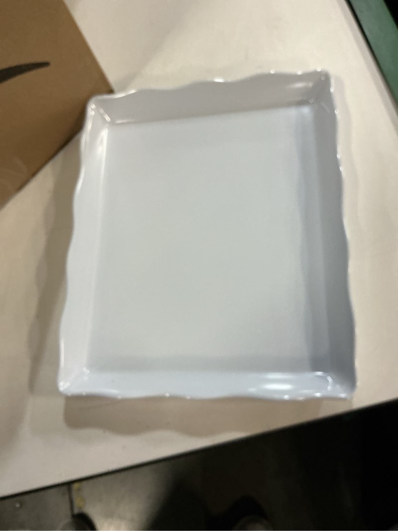 Condition photo showing Good Condition for GET ML-155-W Melamine Food Service Display Tray, White