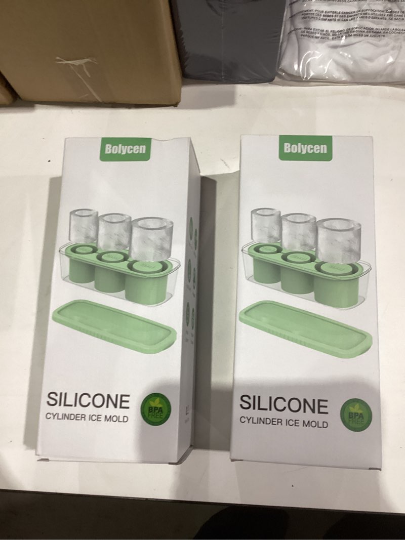 Condition photo showing New/Like New for White Elephant Gifts Christmas Stocking Stuffers, Ice Cube Tray for Stanley Tumbler 20-40oz, Silicone Ice Molds for Freezer, Ice Maker for Whiskey, Coffee, BPA-free, Gift for Men(Green)