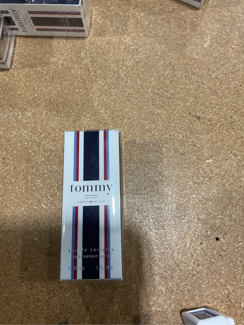 Condition photo showing New/Like New for tommy hilfiger tommy eau de toilette, for men 1 fl oz (pack of 1)