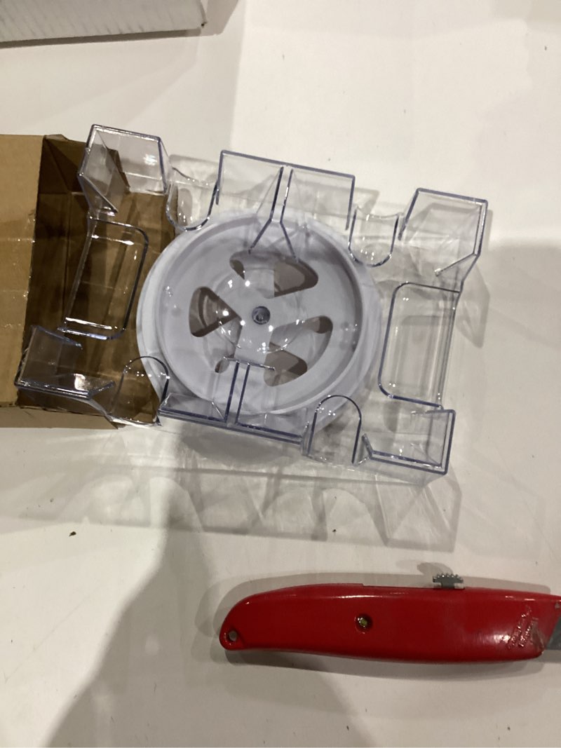 Condition photo showing Good Condition for Playing Cards Holder Rotating 360° – Compact Plastic Playing Card Tray for Easy Access 2 Decks with Smooth Rotation | Organizes Multiple Decks for Canasta, Poker & More, Great for Valentines Day Gift