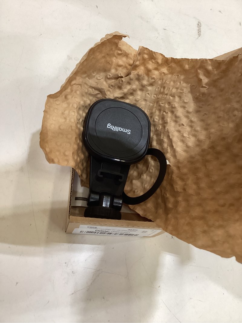 Condition photo showing Good Condition for smallrig ac-10 magnetic attachable phone clamp, phone mount with cold shoe mount and 1/4"-20 threaded hole, for iphone 17/16 / 15/14 / 13/12 series, 90° tilt for recording, live streaming-5283