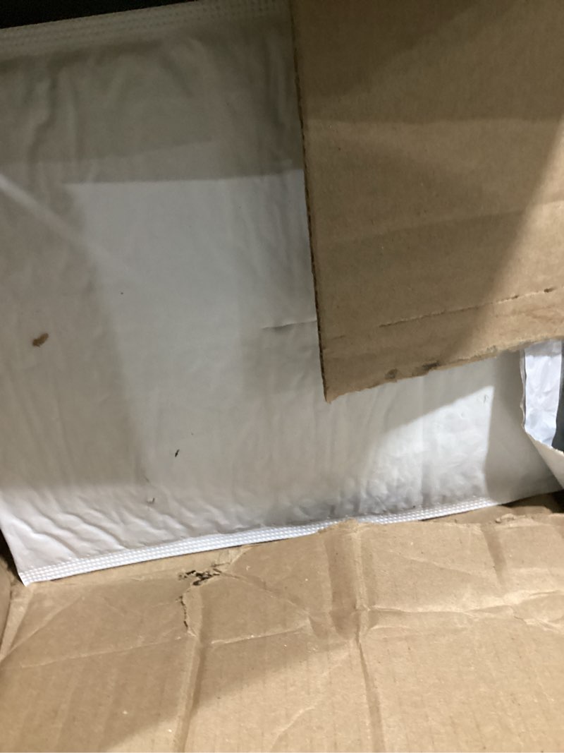 Condition photo showing Good Condition for bubble mailers