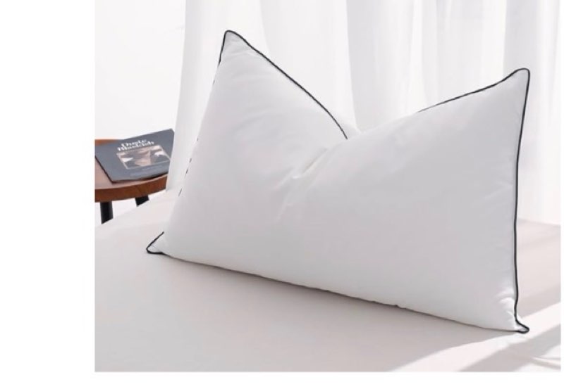 Soportes›Almohadas US$42.99 Entrega GRATIS el lunes, 29 de septiembre O los miembros Prime reciben entrega GRATIS el viernes, 26 de septiembre. Realiza el pedido en 15 hrs 23 mins. Únete a Prime Entrega en Fort Thomas 41075 - Actualizar ubicación Disponible Cantidad: Cantidad:1   Agregar al Carrito   Comprar ahora Enviado por Amazon Vendido por Mosluna Devoluciones Reembolso o reemplazo GRATIS por 30 días Empaque Se envía sin empaque adicional de Amazon Ver más Agregar un recibo de regalo para facilitar las devoluciones Agregar a la Lista   Toque la imagen para ampliarla                      Juego de 1 almohada de plumas planas para dormir, tamaño King, 1 almohada fina de hotel con rellenos Airyfil™, almohada de cama suave para estómago, dormir de espalda, suave, 20 x 36 pulgadas