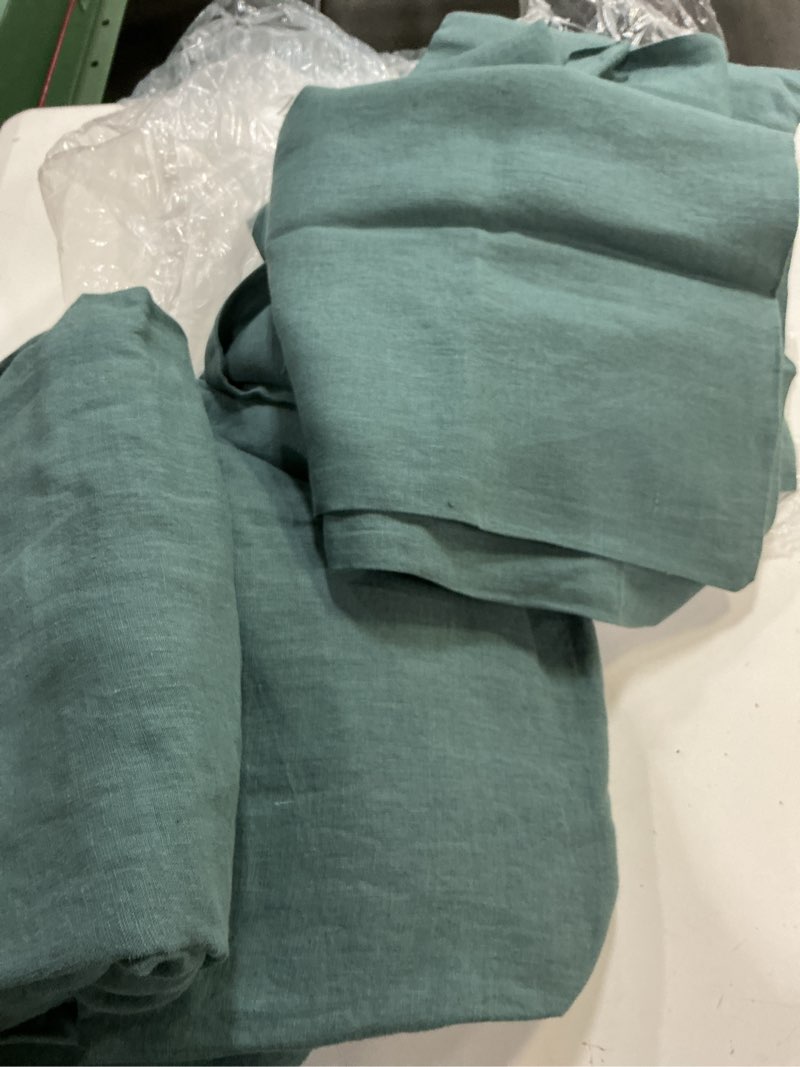 Condition photo showing Good Condition for quince, european linen duvet cover set 3 pcs king