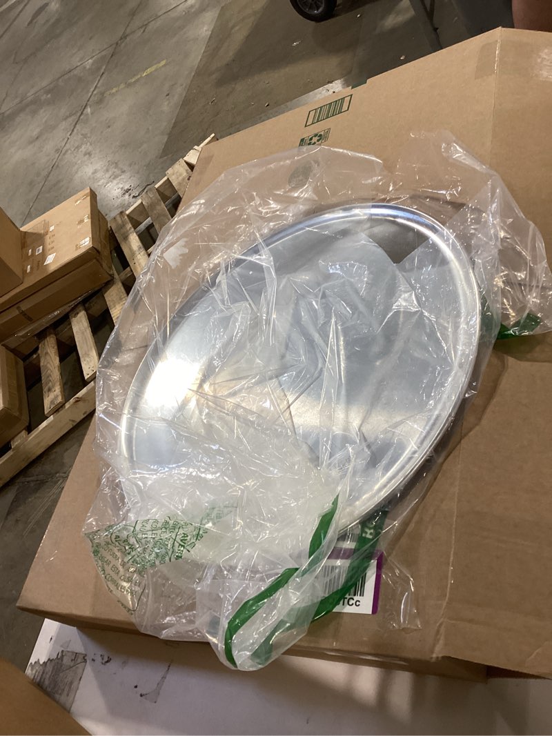 Condition photo showing Good Condition for new star foodservice 50837 restaurant-grade aluminum pizza pan, baking tray, coupe style,  (pack of 1)