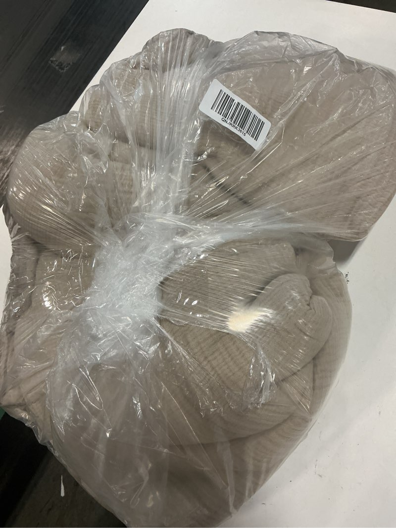 Condition photo showing Good Condition for organic cotton gauze duvet cover set, king/cal king, dune