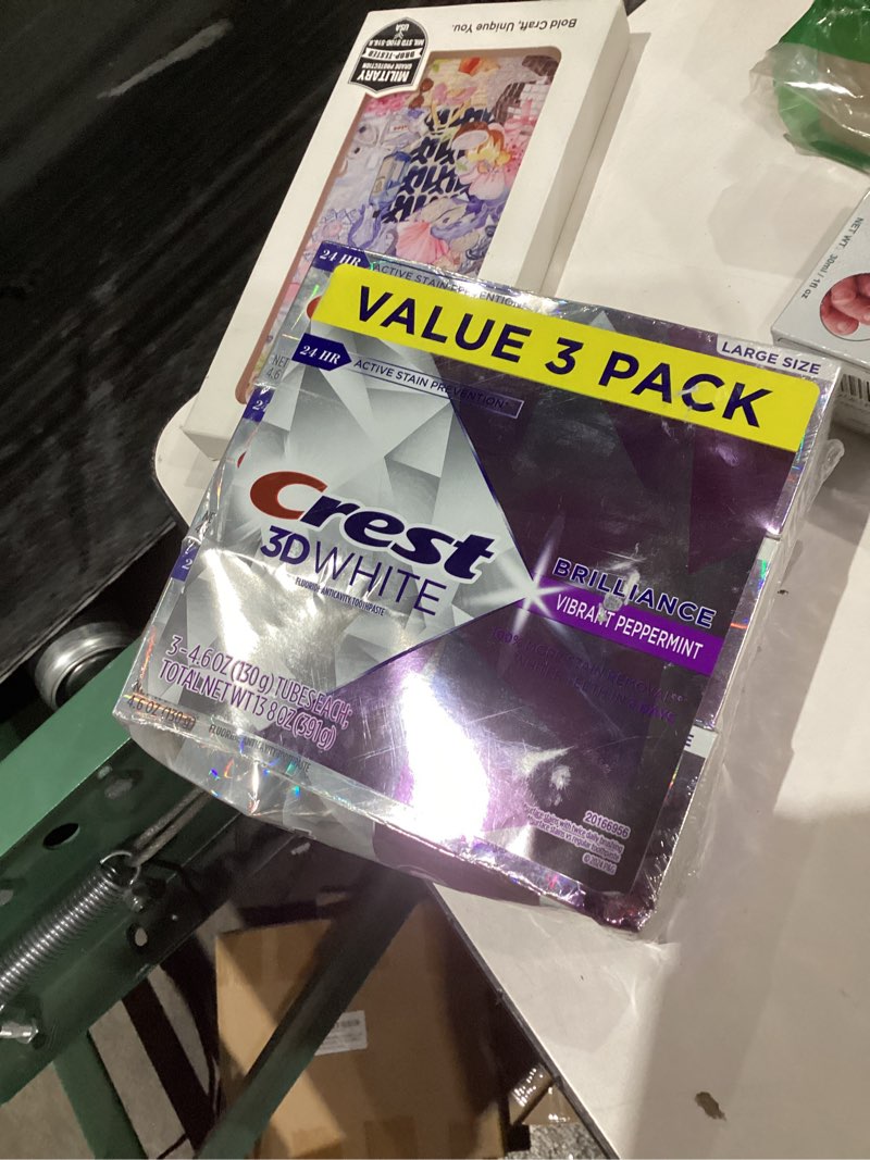 Condition photo showing New/Like New for Crest 3D White Brilliance Vibrant Peppermint Teeth Whitening Toothpaste, 4.6 oz Pack of 3, Anticavity Fluoride Toothpaste, 100% More Surface Stain Removal, 24 Hour Active Stain Prevention 4.6 Ounce (Pack of 3)