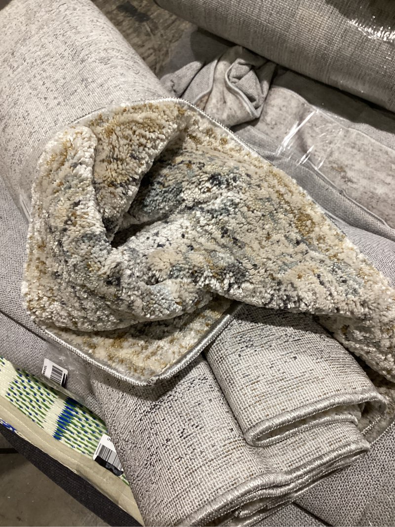 Condition photo showing Good Condition for loloi amber lewis alie collection ale-02 sand/sky 2'-7'' x 12'-0'', .13'' pile height, runner rug sand / sky 2' x 12' (rectangular)