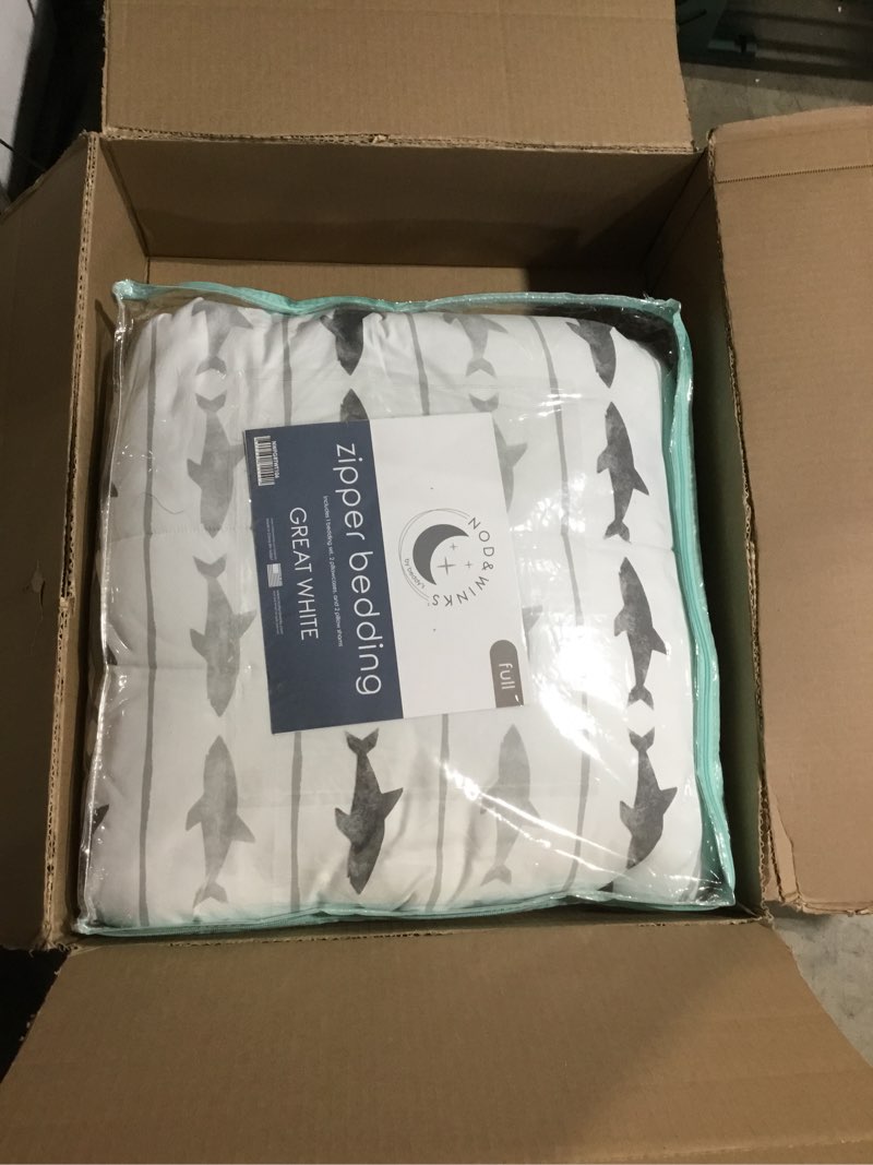 Condition photo showing Good Condition for Beddy's Great White Shark Theme Boys Durable Zipper Bedding for Kids, Bed in a Bag for Kids, White & Gray Sheets & Comforter, Includes Pillowcase & Pillow Sham, Easy to Make & Wash Gray full
