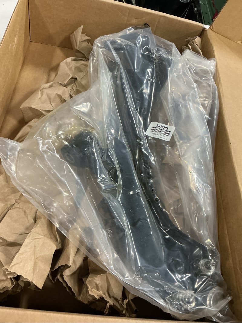 Condition photo showing Good Condition for irontree 1 pcs front left & right lower control arm k621576 k621577 and ball joint assembly compatible with nissan versa 2012-2019 & versa note 2014-2019 & micra 2015-2019