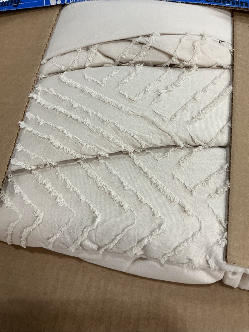 Condition photo showing As Is for Litanika Beige Super King Size Comforter Set, 3 Pieces Cream Tufted Boho Farmhouse Bedding Comforter Sets, Lightweight Fluffy Comforter Bed Set for All Season (120x120In Comforter and 2 Pillowcases) 01-beige Super King (120"x120")