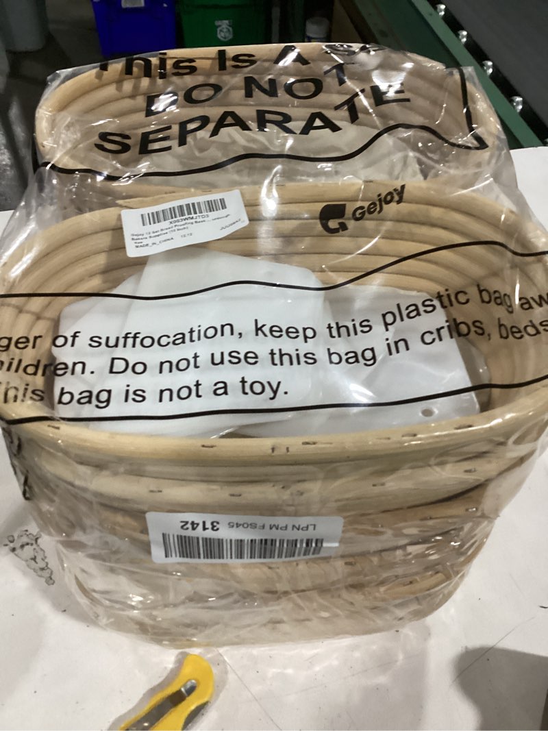 Condition photo showing Good Condition for gejoy 12 set bread proofing baskets oval shaped banneton dough proofing bowls kit with cloth liner and plastic scraper sourdough proofing basket for home sourdough bakers supplies (10 inch)