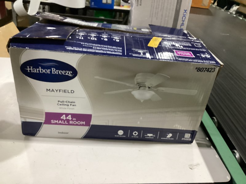 Condition photo showing Good Condition for harbor breeze mayfield 44-in white with white/golden blades led indoor flush mount ceiling fan with light (5-blade)