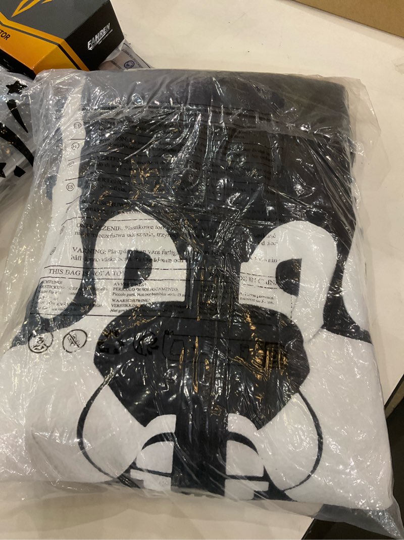Condition photo showing New/Like New for 3X halloween costume skeleton 