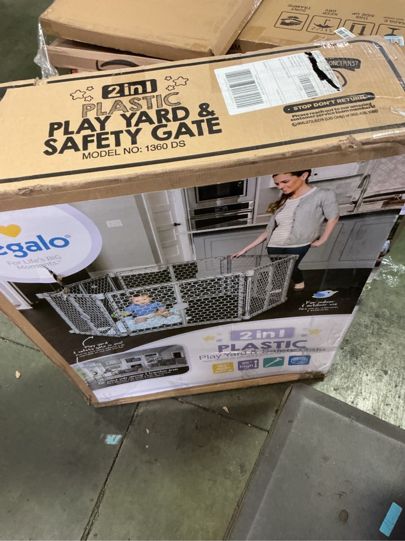 Condition photo showing Good Condition for Regalo Plastic 192-Inch Super Wide Adjustable Baby Gate and Play Yard, 4-in-1, Bonus Kit, Includes 4 Pack of Wall Mounts Gray