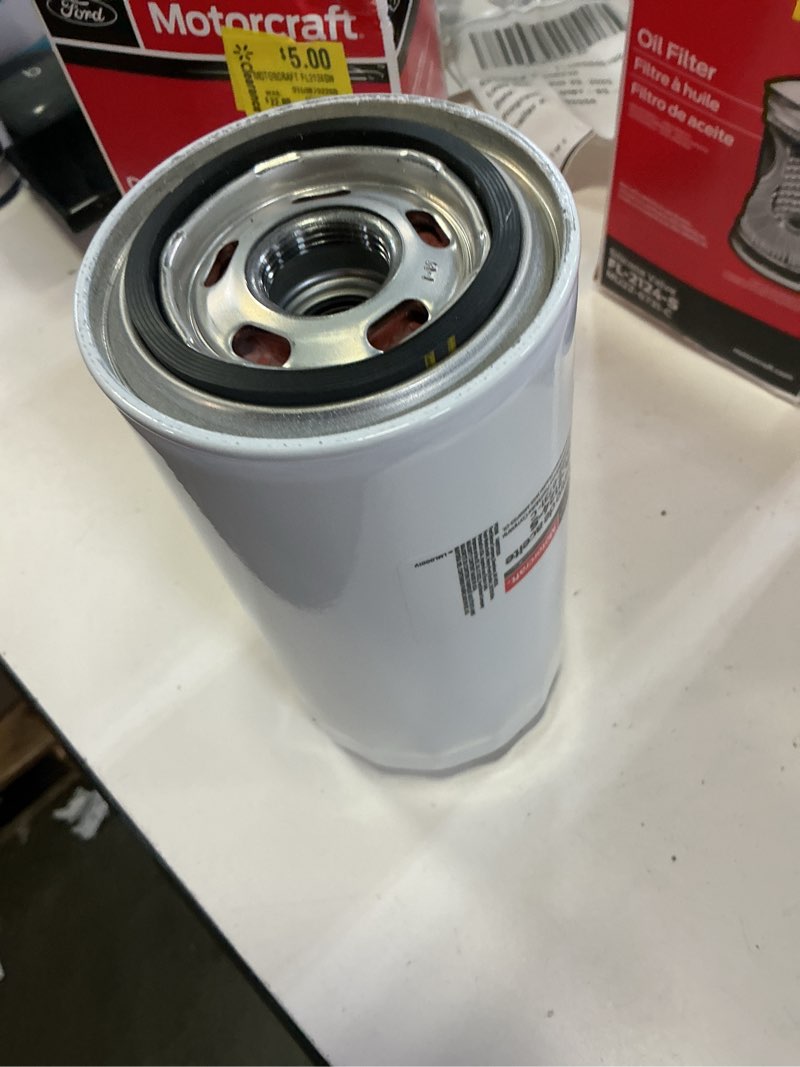 Condition photo showing Good Condition for motorcraft oil filter fl2124sw