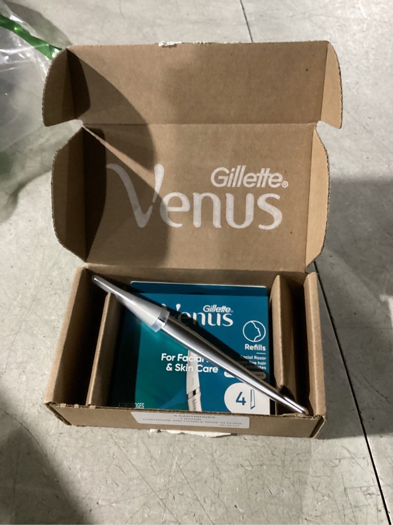 Condition photo showing Good Condition for Gillette Venus Facial Razor, Exfoliating Dermaplaning Tool for Face, Replaceable Refills, Removes Fine Facial Hair, Exfoliates Dead Skin, Skin Defense Guard, Handle with 5 Blade Refills Dermaplane Razor + 5 Blades
