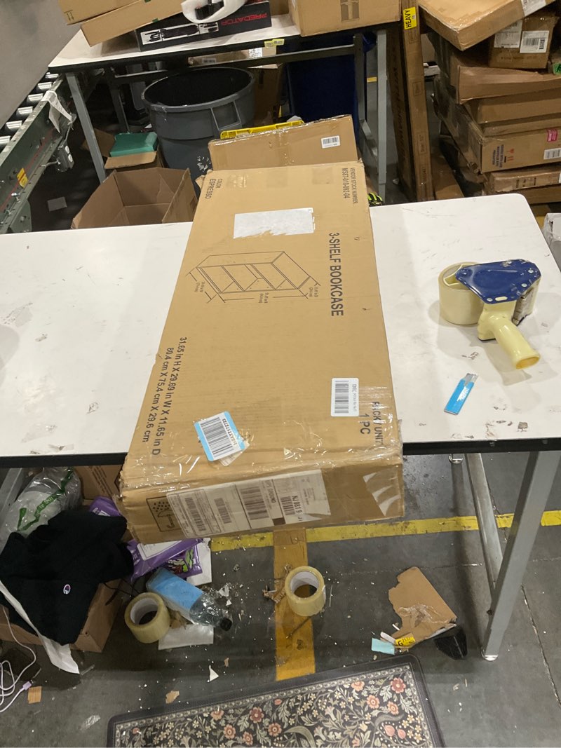 Condition photo showing Good Condition for Ganzhou Huiming Wood industry Co., Ltd 3 shelf bookcase