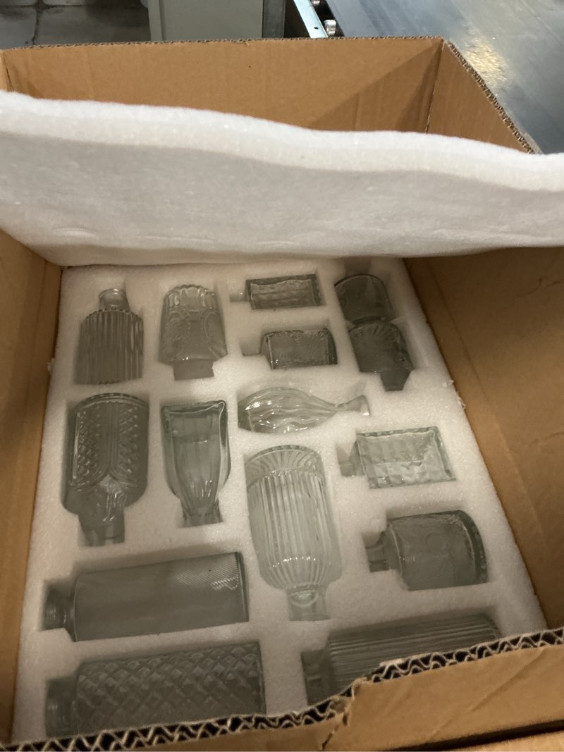 Condition photo showing New/Like New for glass bud vase set of 30, small flower vases, glass vases for centerpieces, vintage home table decorations bud vases (30 pcs, clear) 30 pcs clear
