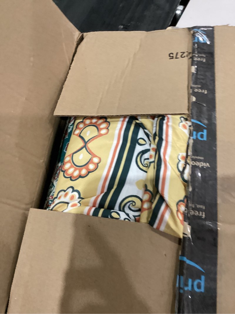 Condition photo showing As Is for MUXHOMO Full Comforter Set, Bohemian Elegant Floral Print Bed in a Bag 7 Pieces, Ultra Soft & Breathable Reversible Botanical Pattern Bedding Set with Comforter, Sheets, Pillowcases, and Shams Full(82"x86") Bohemian Flower