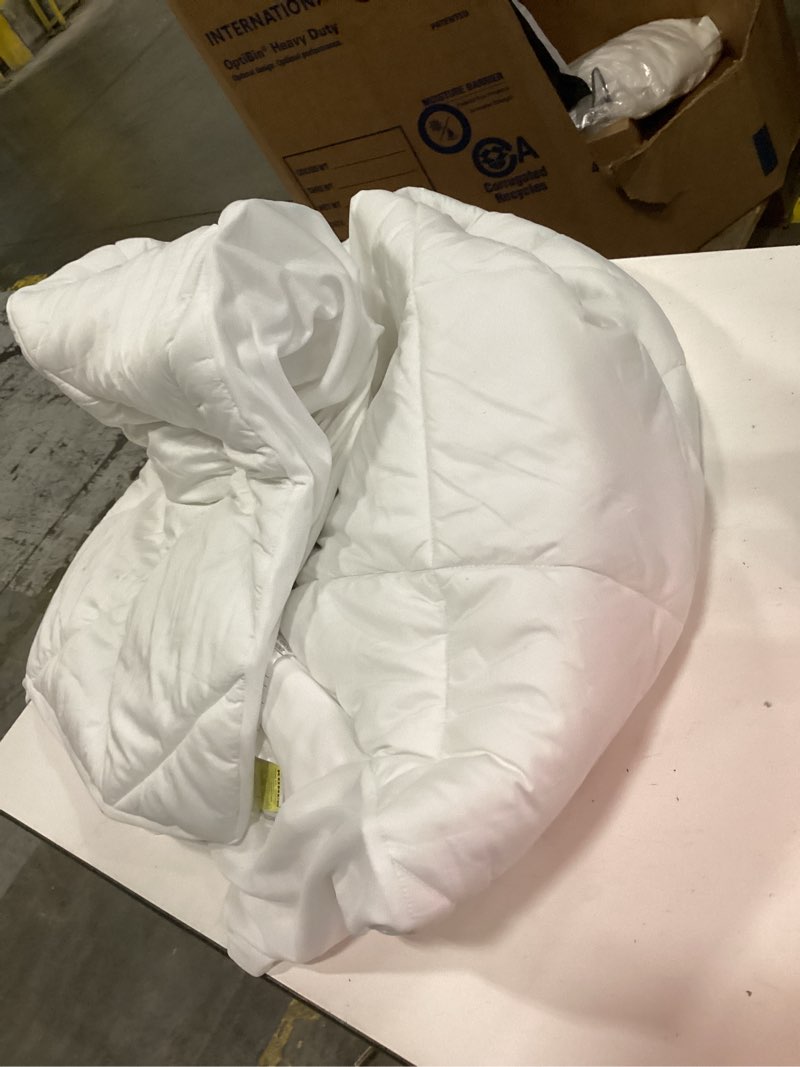 Condition photo showing As Is for count premium supima cotton mattress pad