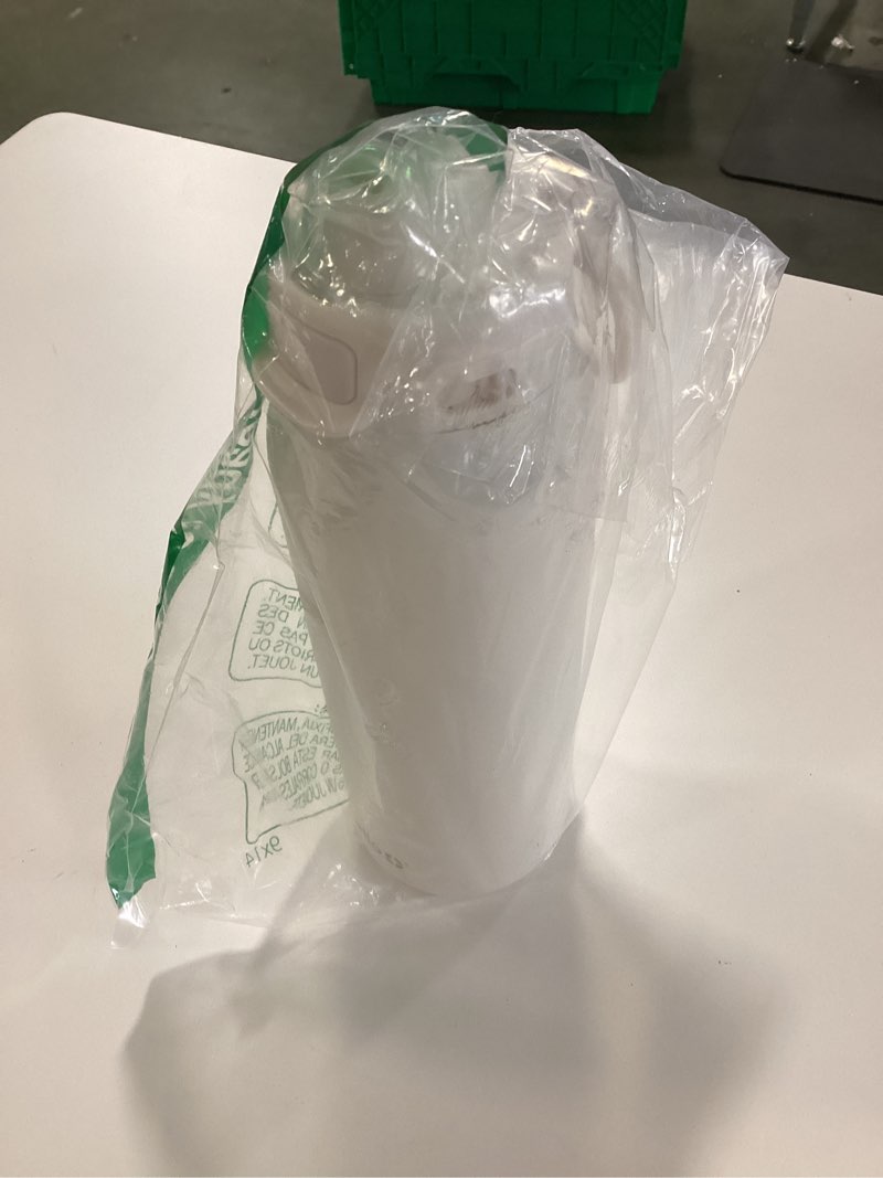 Condition photo showing New/Like New for Ello Pop & Fill Stainless Steel Water Bottle with Quick Fill Technology, Double Walled Vacuum Insulated Metal, Leak Proof Locking Lid, Sip & Chug, BPA Free, Holiday Gift for Him Her, 22oz, 32oz, 40oz 32oz Cream