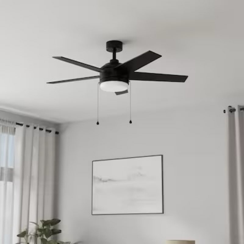 harbor breeze sunport easy2hang 44-in matte black with matte blades led covered outdoor ceiling fan with light and pull chain included 5 -blade fla44mbk5l 