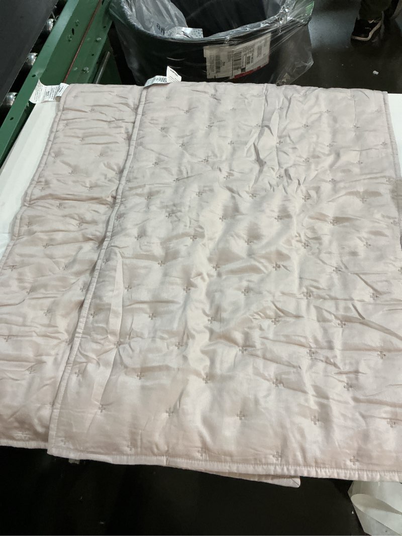 Condition photo showing As Is for quince bamboo dream quilted sham set of 2 pillowcase sand king