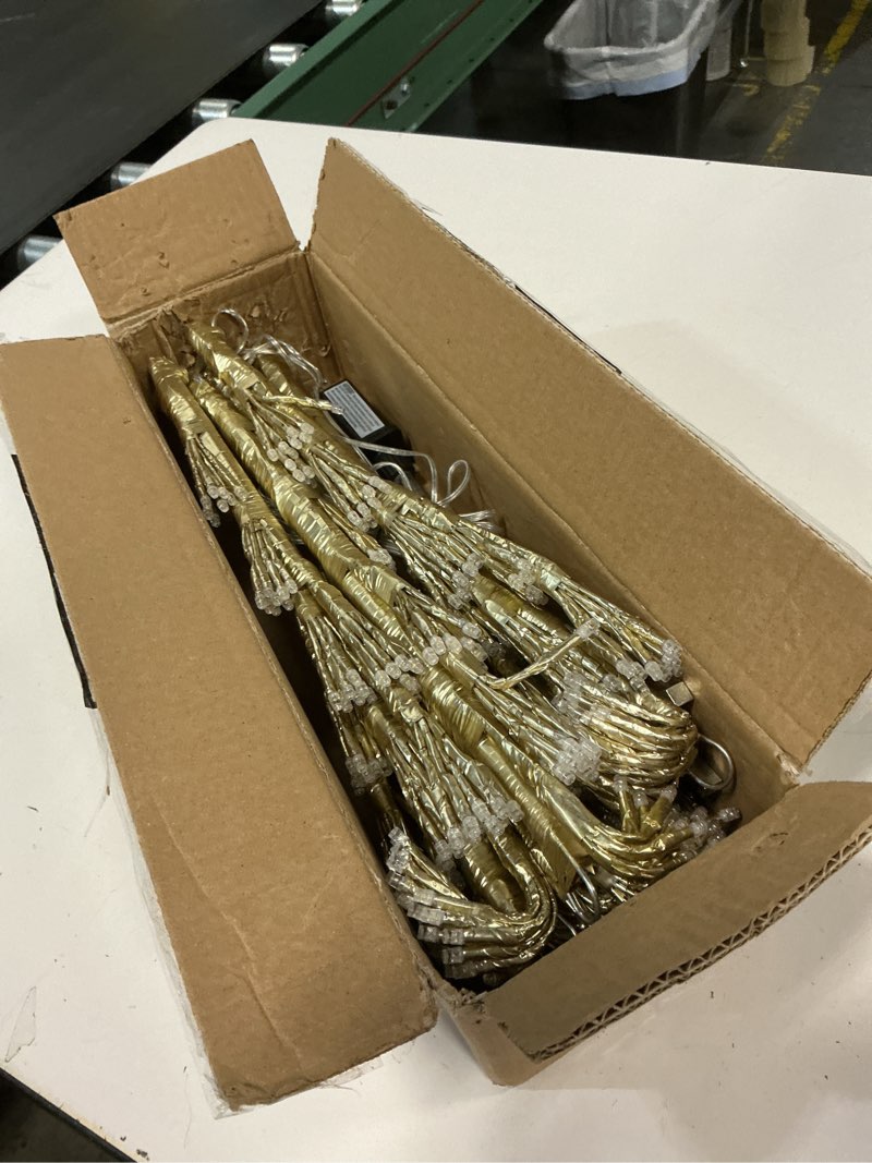 Condition photo showing Good Condition for unlemoni 36 Inch Snowflake Light, 528 LED Christmas Decoration with 16 FT Lead Cord for Indoor Outdoor Use, Holiday, Garden, Wedding & Party
