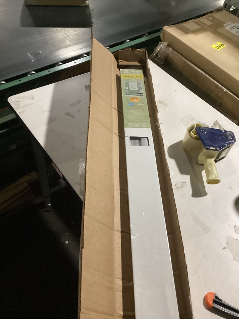 . gii morningstar cordless vinyl light filtering mini blinds alabaster, ey2740430