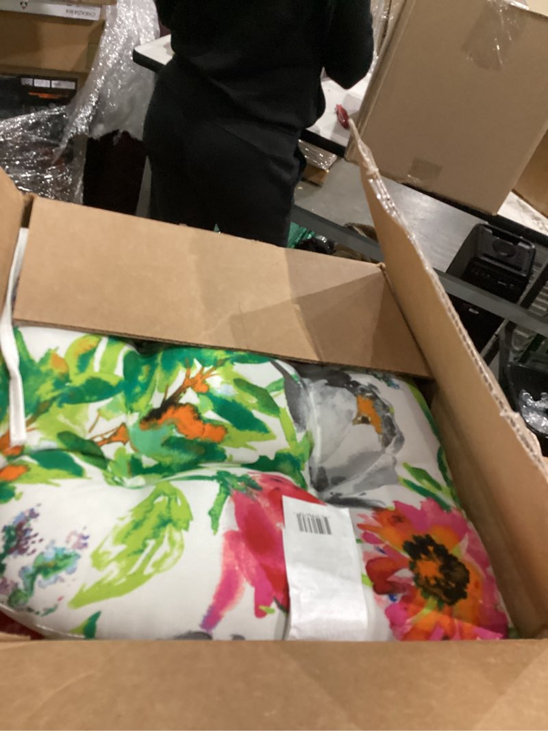 Condition photo showing Good Condition for Pillow Perfect Bright Floral Indoor/Outdoor Chairpad with Ties, Reversible, Tufted, Weather, and Fade Resistant, 15.5" x 16", Pink/Blue Flower Mania, 2 Count 15.5" x 16" Pink/Blue Flower Mania