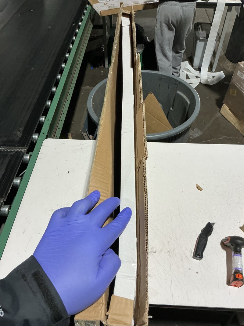 Condition photo showing As Is for jerry & maggie 4x6 collage picture frames for wall decor, 18 opening collage wall hanging for 6x4 photo, multi picture frame set with one-piece design gold gold*18 pack