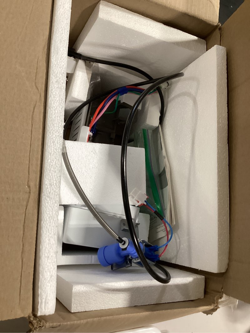 Condition photo showing Good Condition for 8 .4 in 2.2 lb automatic icemaker installation kit