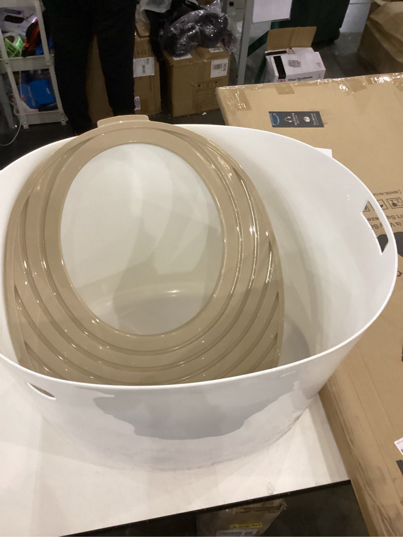 Cat litter box