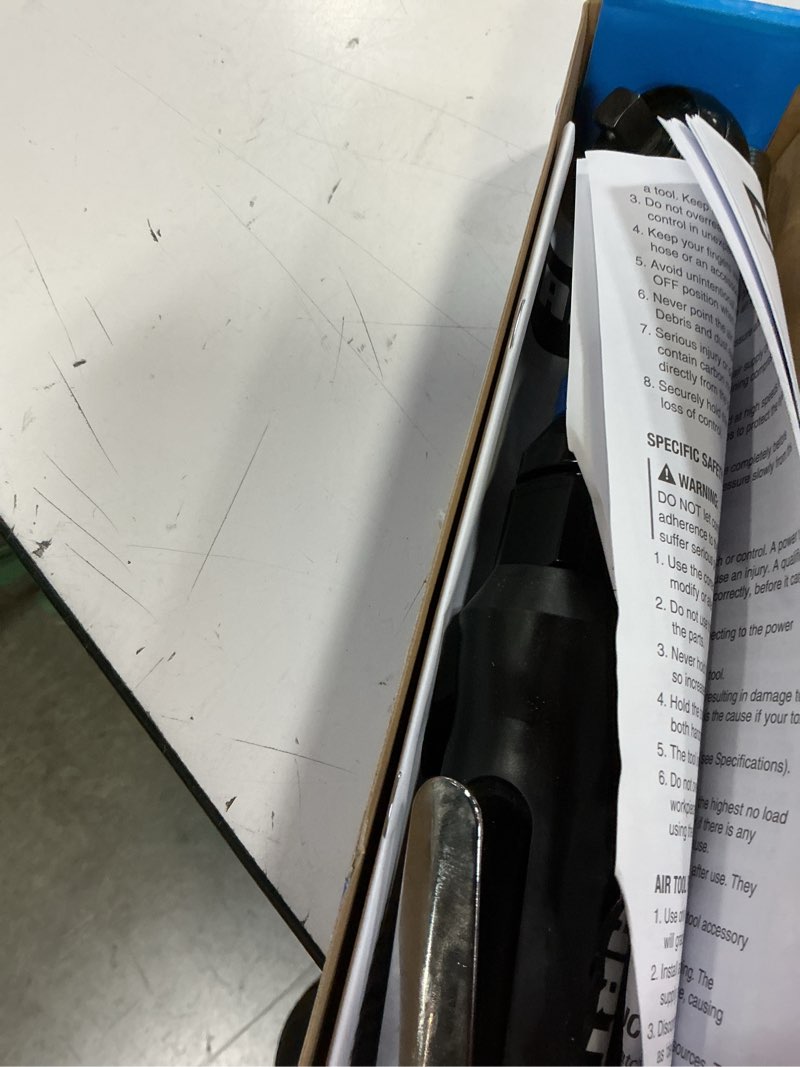 Condition photo showing Good Condition for hart 3/8 in. air ratchet wrench