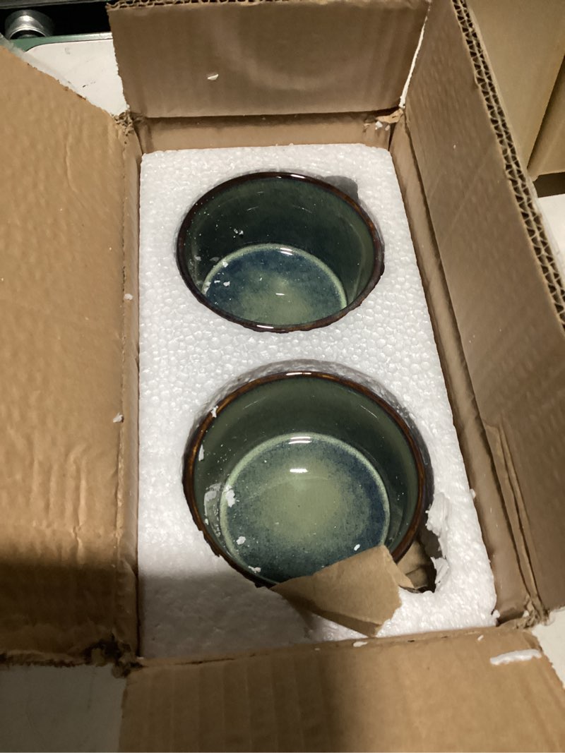 Condition photo showing As Is for UNICASA Ramekin Set of 4, UNICASA 8 oz Creme Brulee Ramekins, Oven Safe Baking Set for Custard, Pudding, Souffle Cups, Reactive Green Green Set Plats Four - 4 Pcs