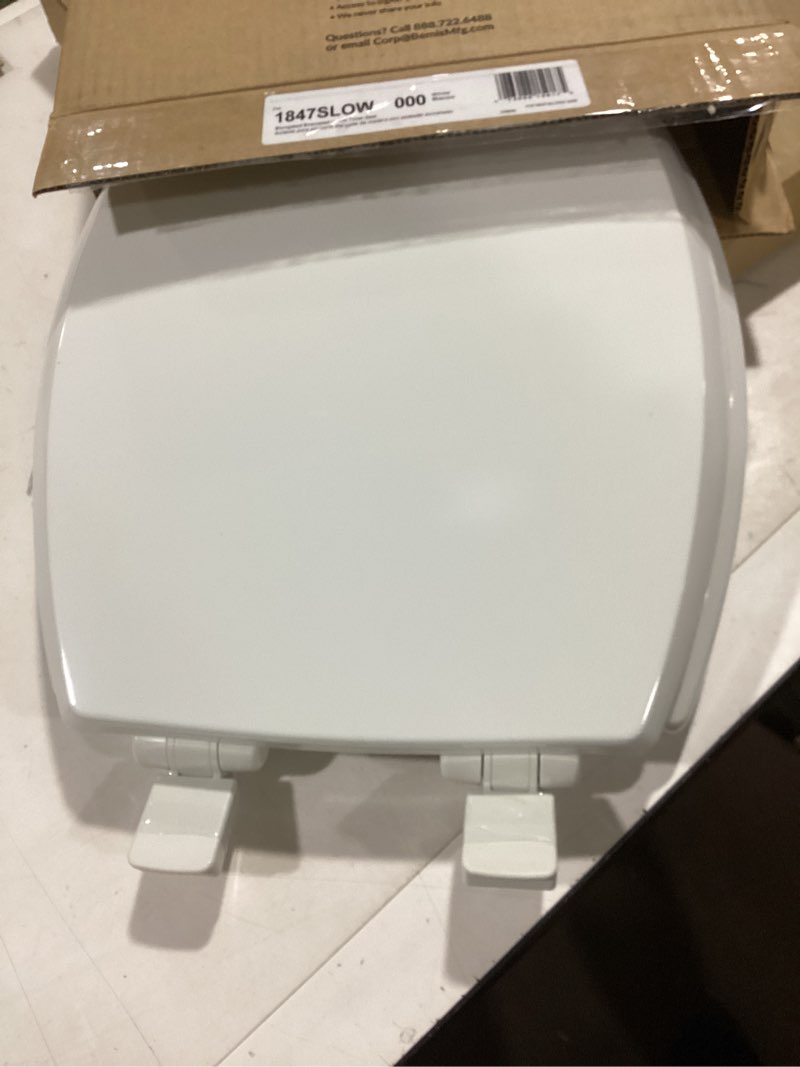 Condition photo showing Good Condition for Mayfair 1847SLOW 000 Kendall Slow-Close  Removable Enameled Wood Toilet Seat that will Never Loosen  1 Pack ELONGATED - Premium Hinge  White