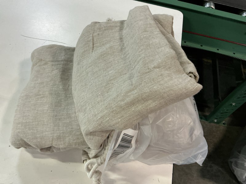 Condition photo showing Good Condition for european linen chambray duvet cover set, king/cal king, natural