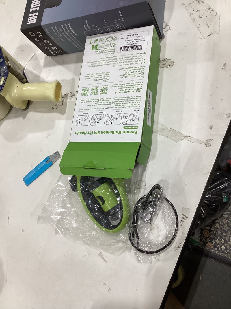 Condition photo showing New/Like New for Pecute Retractable Dog Leash with Chew Proof Steel Cable, 26ft Heavy Duty Retractable Pet Leash with Poop Bag Holder, Anti-Slip Grip, for Medium/Large Power Chewers & Pullers 33lbs-110lbs (Green) 26ft up to 110lbs Green with Chew Proof Cable