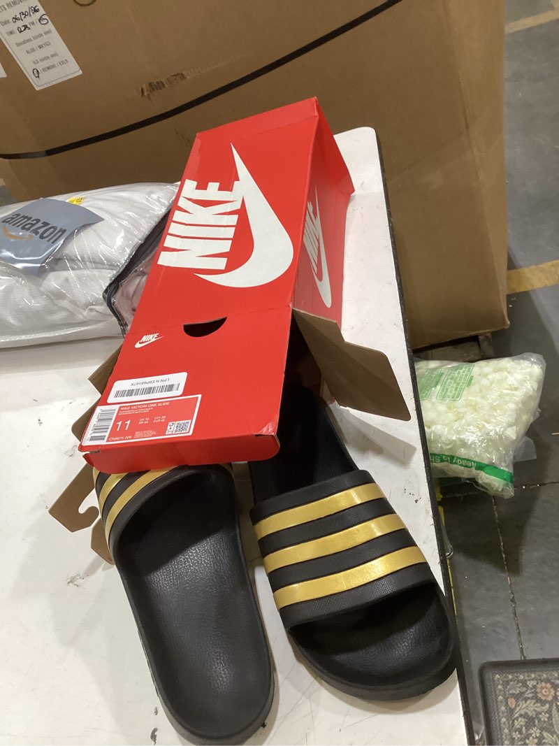 Condition photo showing Good Condition for nike men's victori one sandal 8 black/metallic gold/black