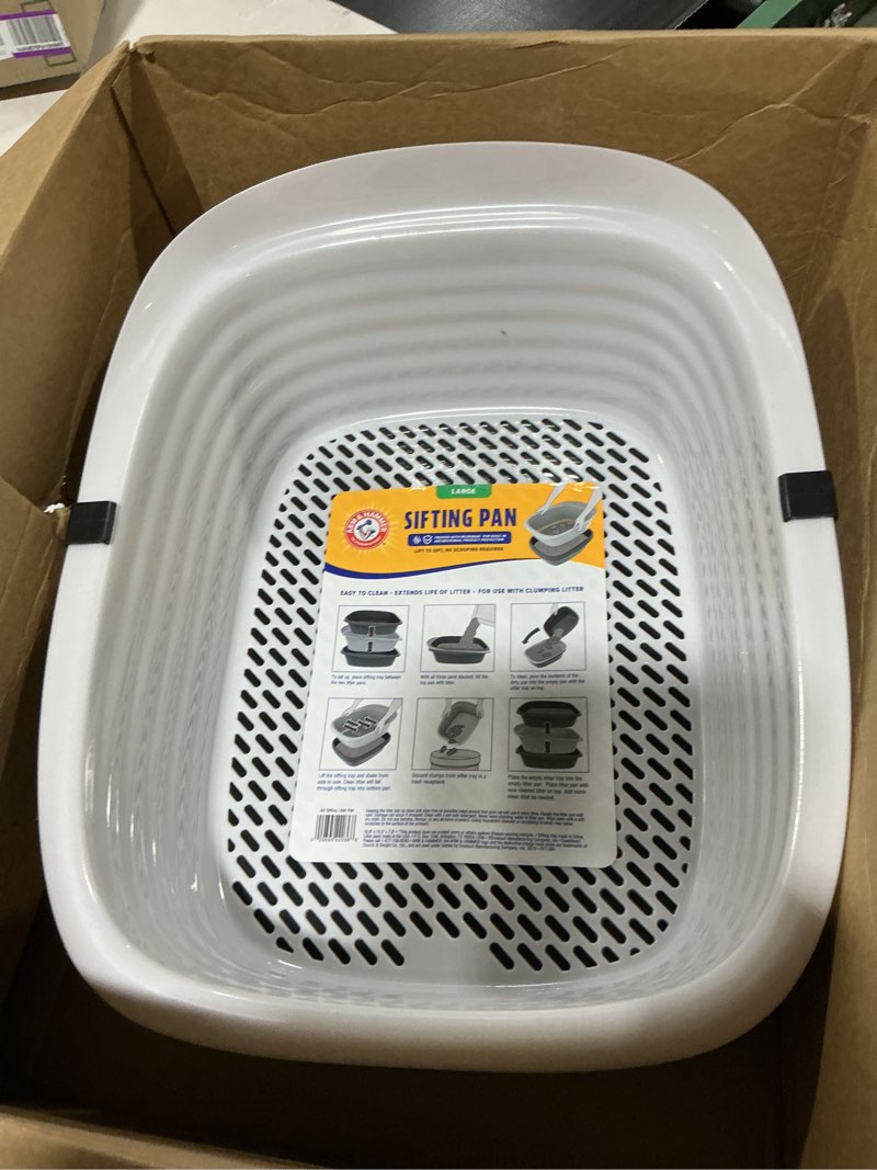 Condition photo showing Good Condition for assorted cat supplies