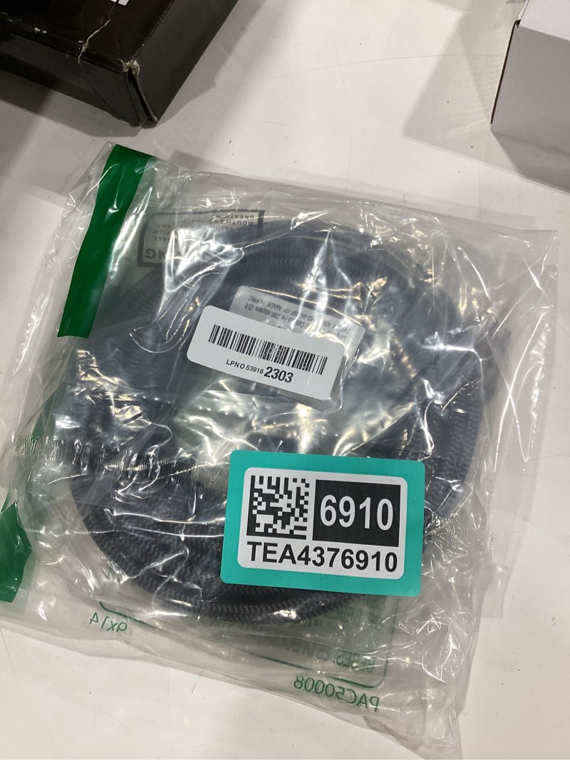 Condition photo showing New/Like New for usb c to hdmi cable 25 ft, 4k type-c to hdmi braided cord, [thunderbolt 3/4 compatible], for iphone 15 series, macbook pro/air, ipad pro, galaxy s23, note 20, surface, dell, hp, with 2 hdmi adapters 25ft 4k usb c to hdmi