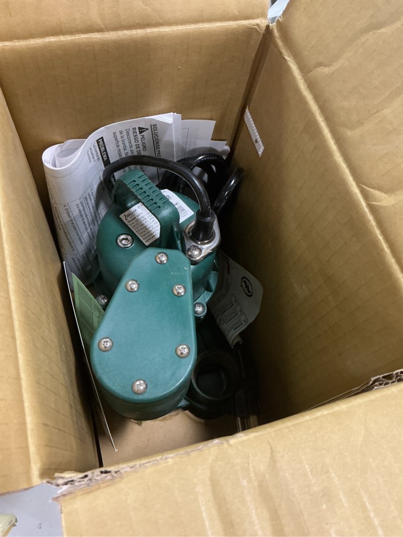 Condition photo showing Good Condition for 80-GPM Cast Iron Submersible Sump Pump 
