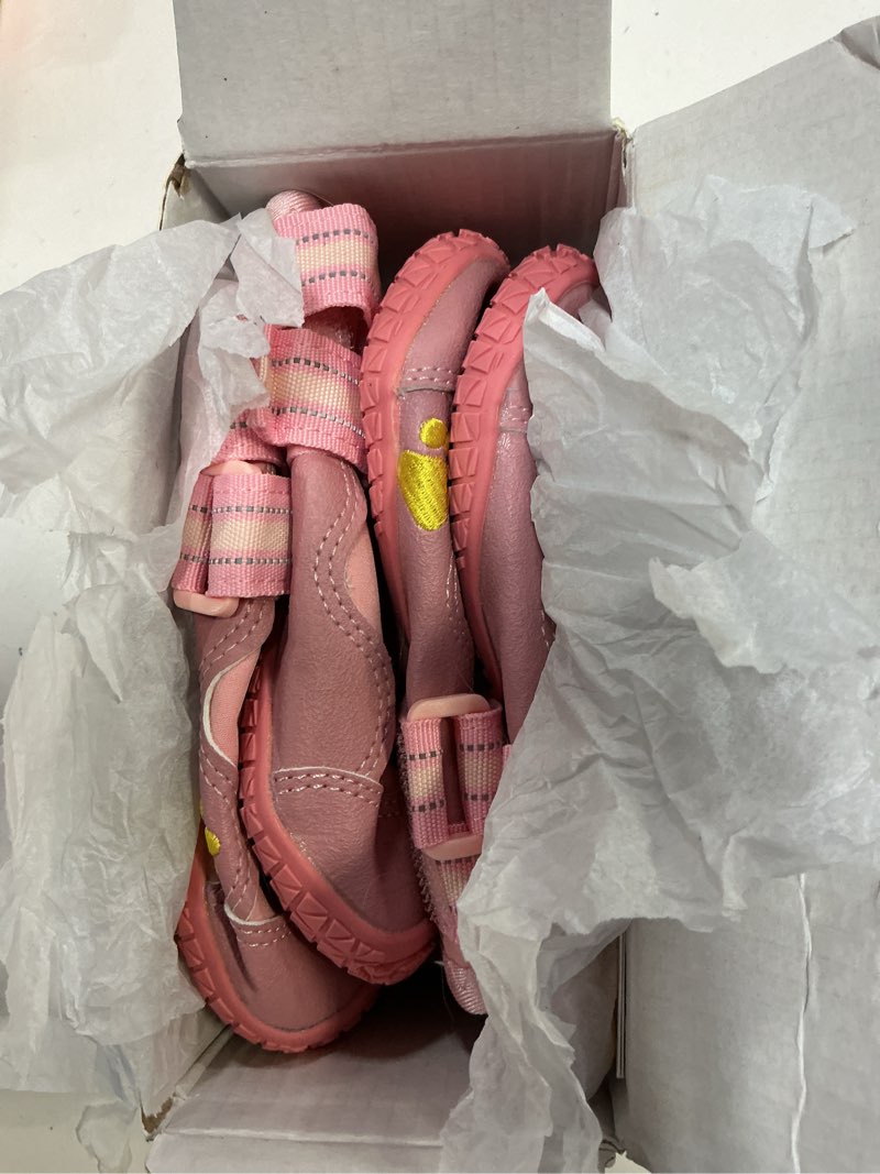 Condition photo showing New/Like New for QUMY Dog Shoes for Large Dogs, Medium Dog Boots & Paw Protectors for Winter Snowy Day, Summer Hot Pavement, Water-Resistant in Rainy Weather, Outdoor Walking, Indoor Hardfloors Skid-Resistant Sole Pink Size 6: 2.6''x3.0''(W*L) (Pack of 4)