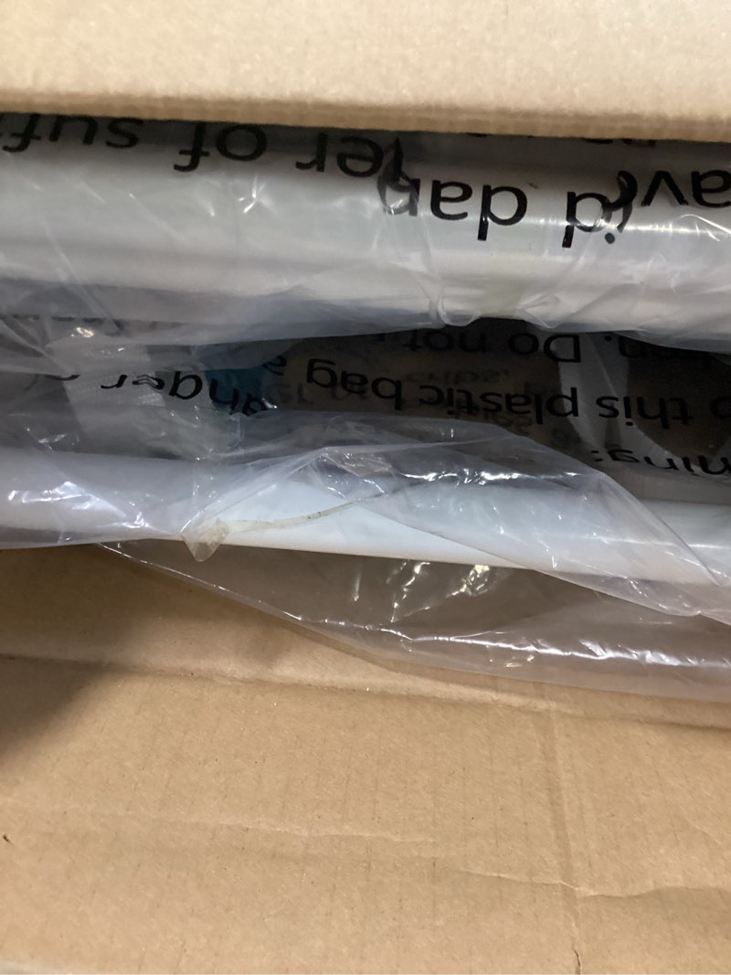 https://lotting-media.assets.bidfta.com/lotting_dc5b2def-c9c8-4afb-9a7f-0d573bcd1aa3