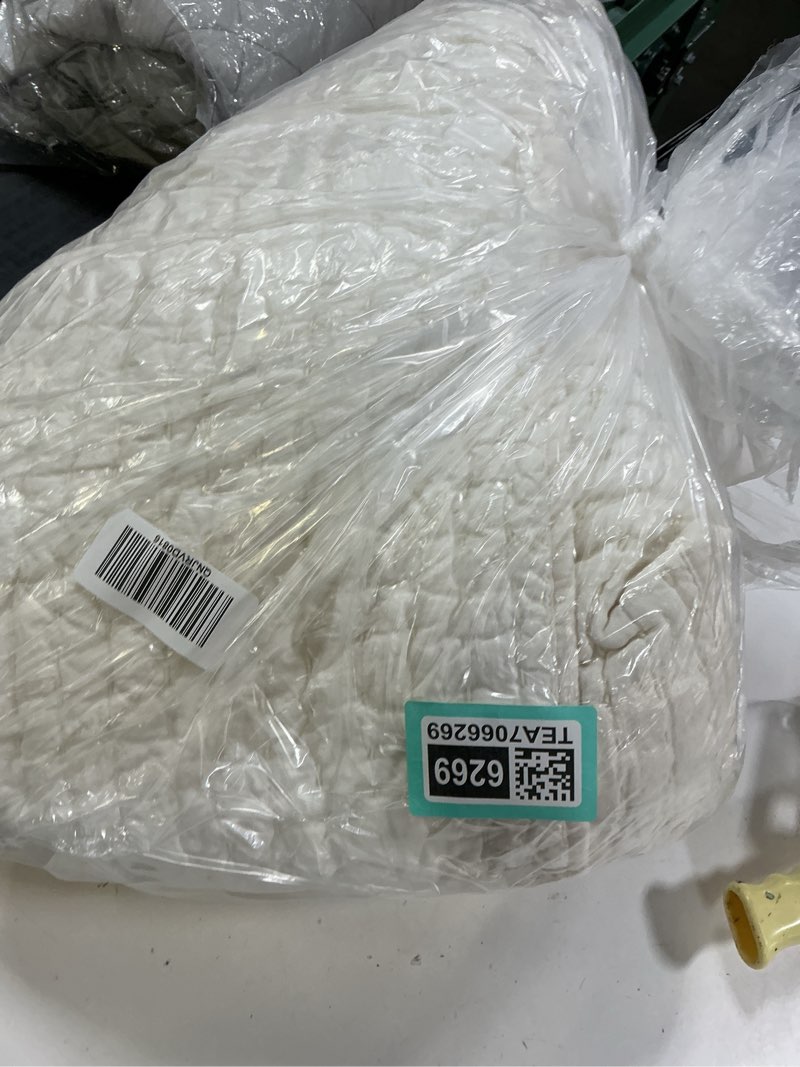 Condition photo showing Good Condition for european linen cotton stitch quilt, king/cal king, ivory