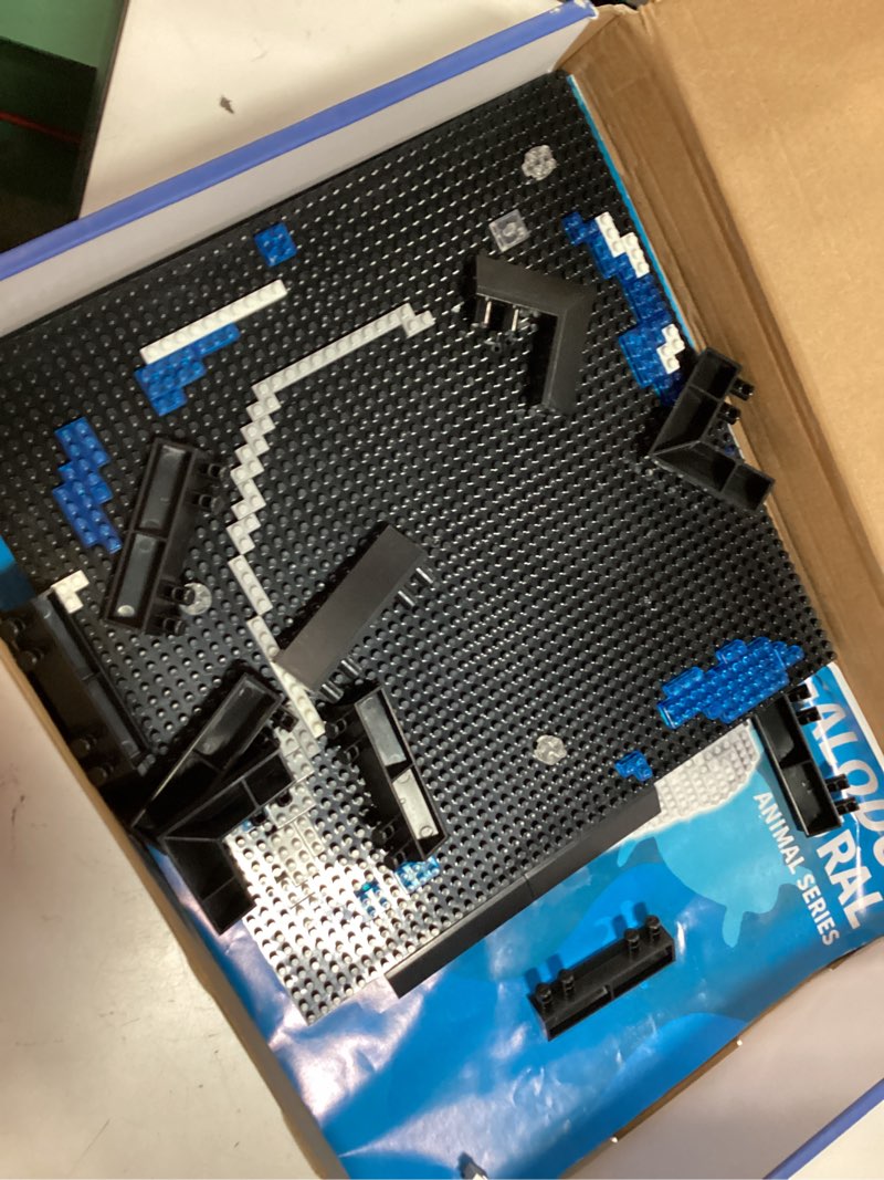 Condition photo showing Good Condition for bdydt shark building blocks set, 2166 pcs diy wall art decor toy, unique creative gift for adults teens 14+, ideal present for birthday christmas housewarming anniversary