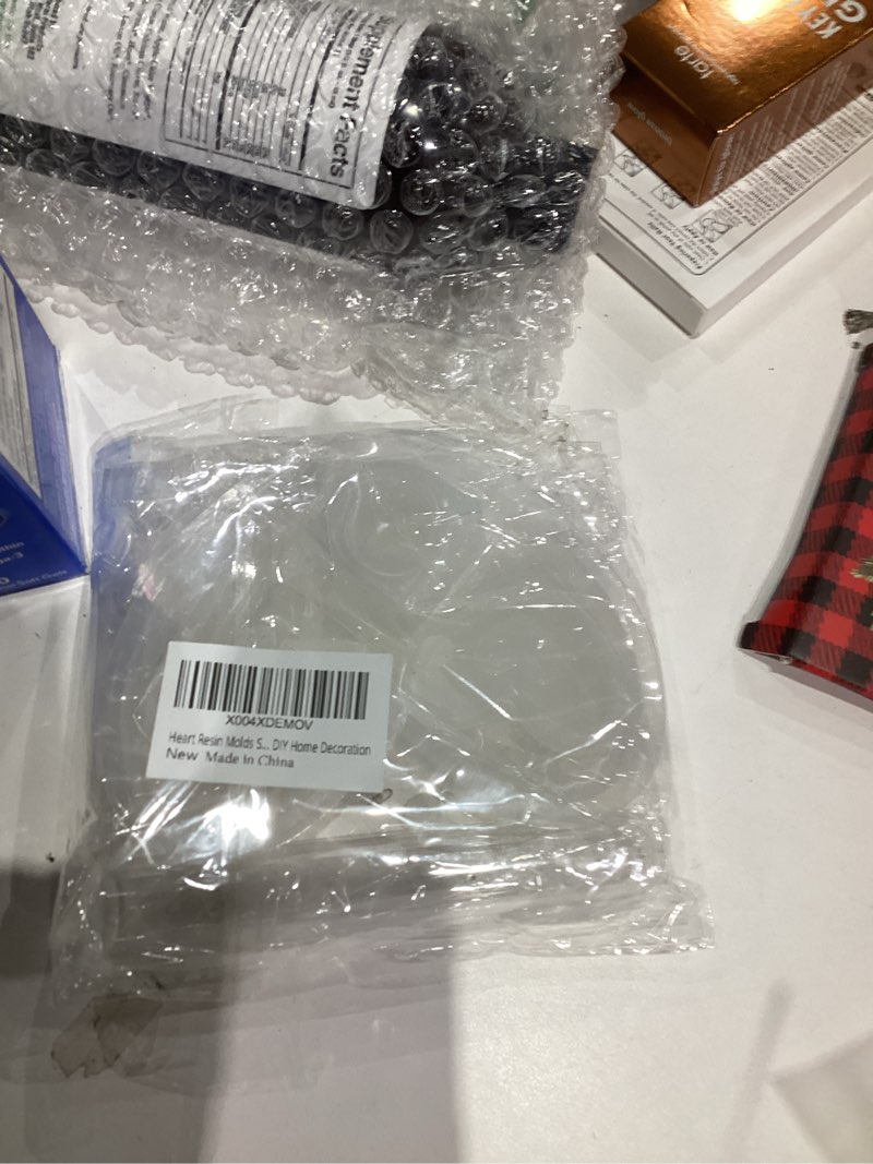 Condition photo showing New/Like New for Heart Resin Molds Silicone, Heart Epoxy Resin Casting Molds for Hydroponic Plants, Flower Arrangements, and DIY Home Decoration