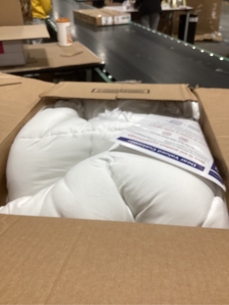 Condition photo showing Good Condition for COONP Queen Mattress Topper, Extra Thick Pillowtop, Cooling and Plush Mattress Pad Cover Cotton Top Bed Topper Protector with 8-21 Inch Deep Pocket